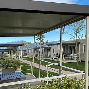 Idealazise And Village Camping